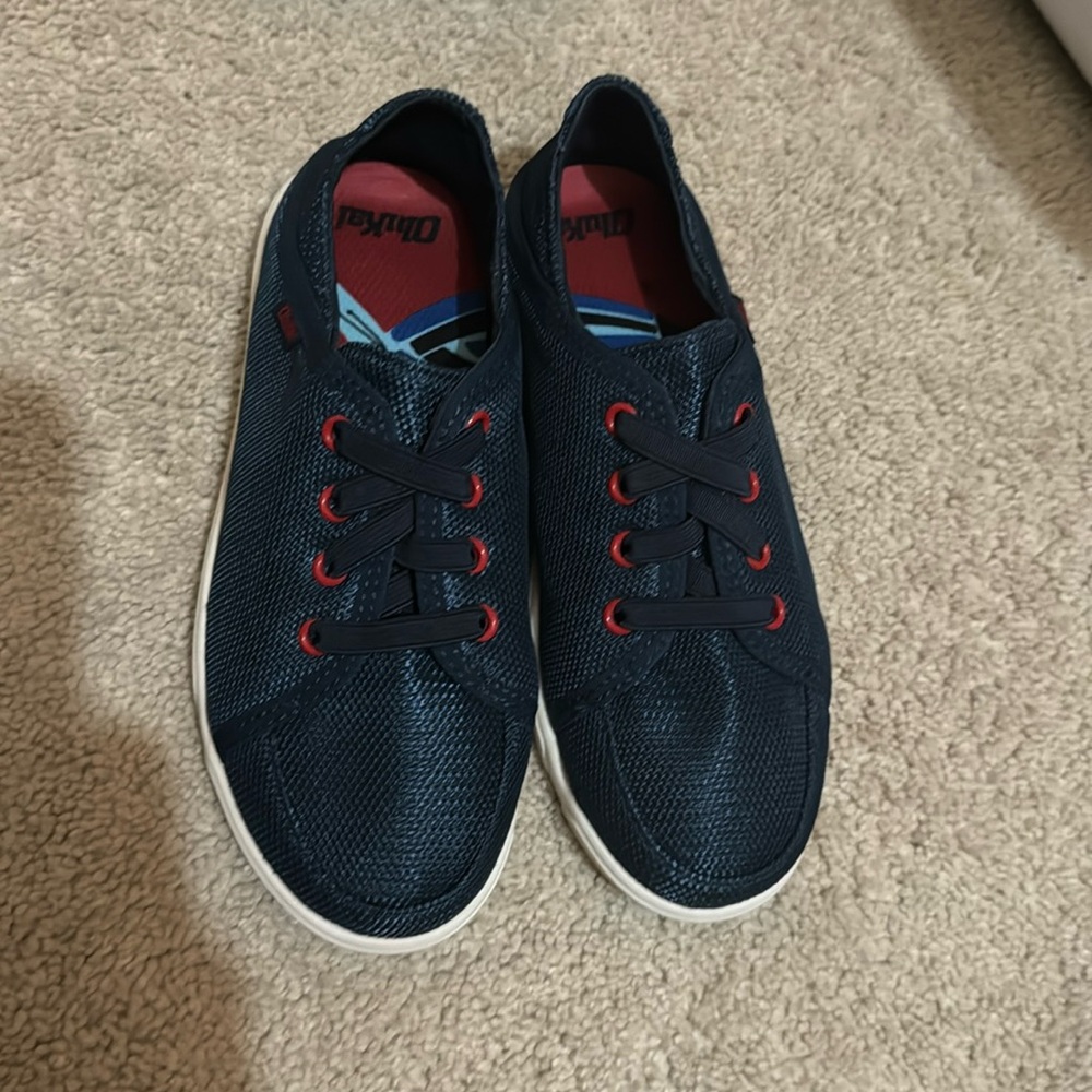 Kids boys okukai slip on shoes navy new never worn size 1